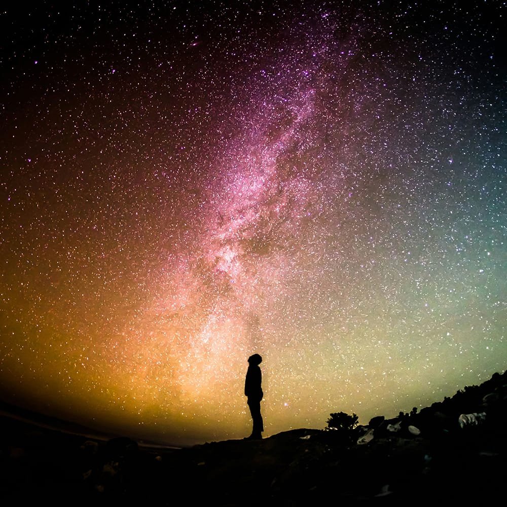 greg-rakozy-oMpAz-DN-9I-unsplash space